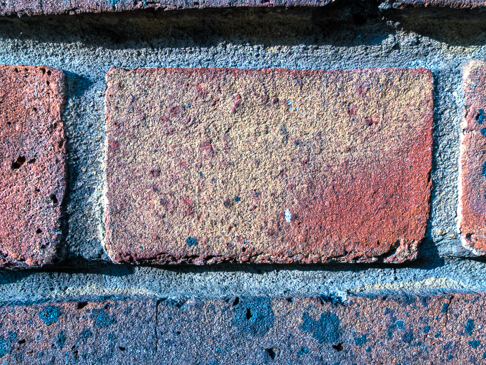 Red header brick, Waterloo area, Pixel 7 pro