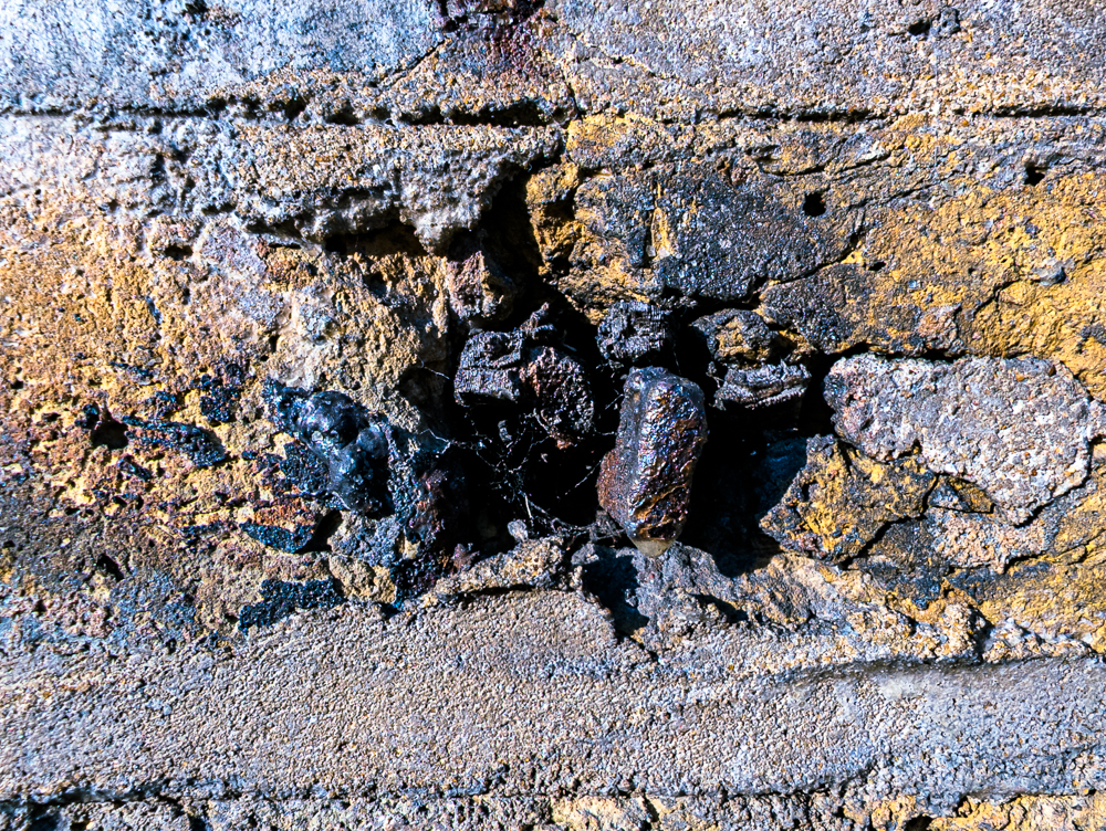 Metal wall furniture in London stock brick, Waterloo area, Pixel 7 pro
