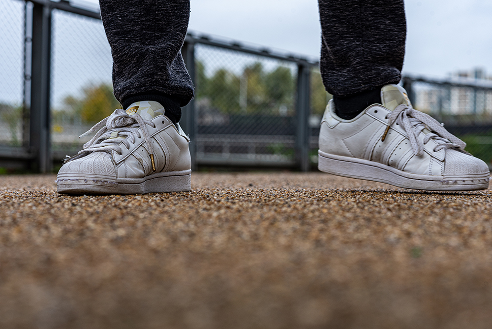Feet, not quite on the ground, Carpenters Lock, Nikon D750, 85mm